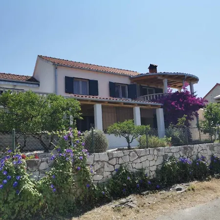 Apartament By The Sea Splitska, Brac - 2923 Postira