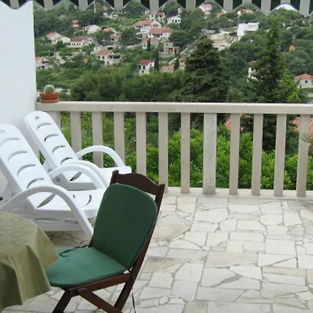 Apartments By The Sea Splitska, Brac - 2923 * Postira