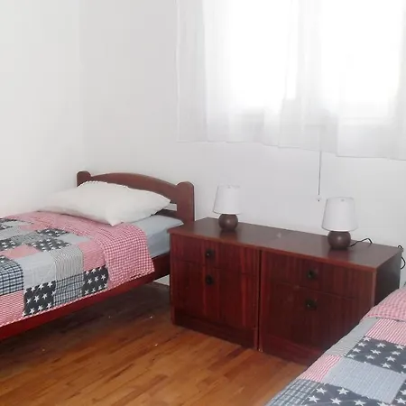 Apartment Apartments By The Sea Splitska, Brac - 2923 *